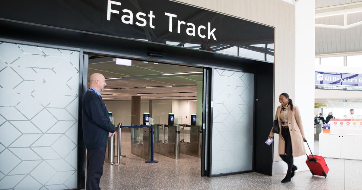 what is fast track casablanca service